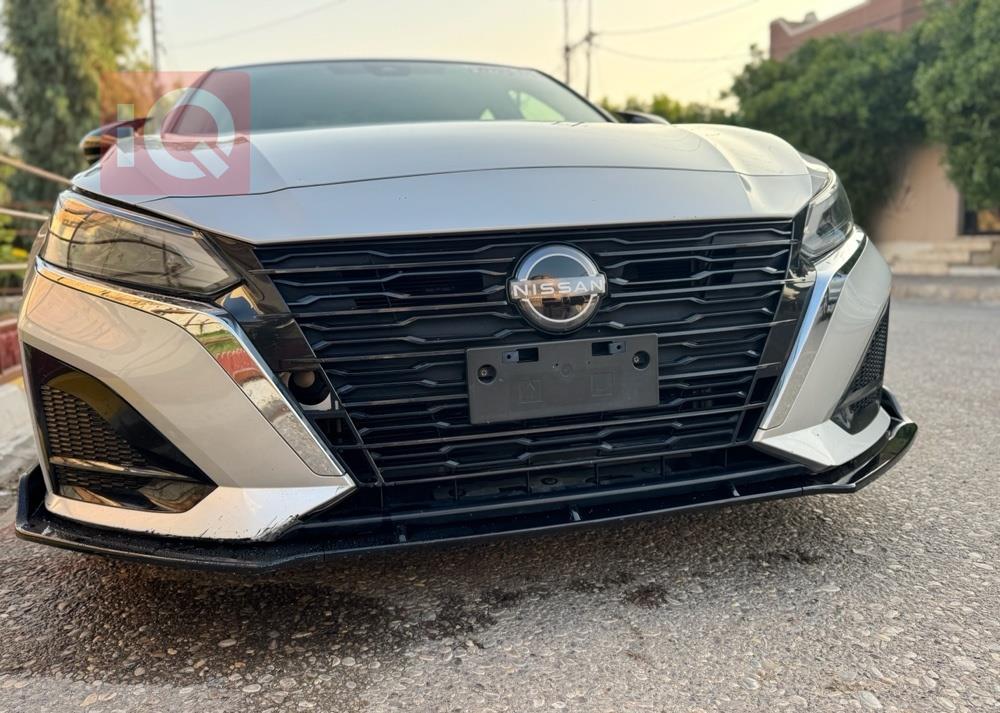 نيسان ألتيما